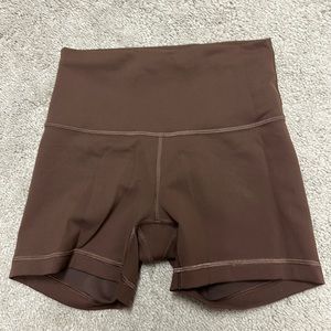 Wunder under training shorts